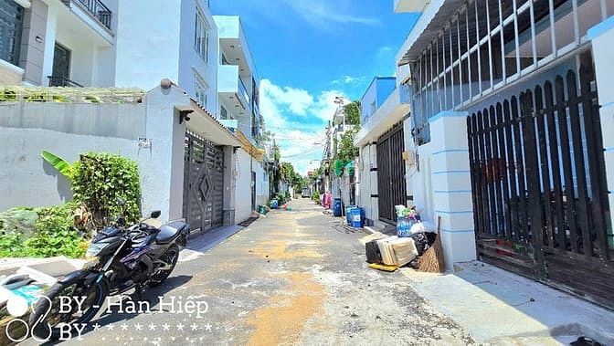 Hình ảnh Bán Đất hẻm đường 160 , ngay chợ Lã Xuân Oai .TNP. A quận 9. DT:108m2