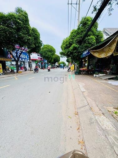 Hình ảnh 🌈Giảm sốc 8 Tỷ ,giá mới 62 Tỷ -TT Hóc Môn .