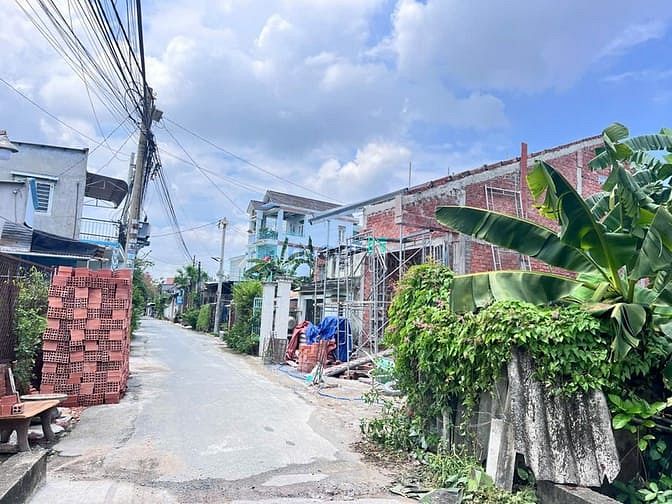 Hình ảnh Bán lô đất thổ cư full 8m4x18m4 ngay trung tâm Biên Hòa - LH e Tỉnh !