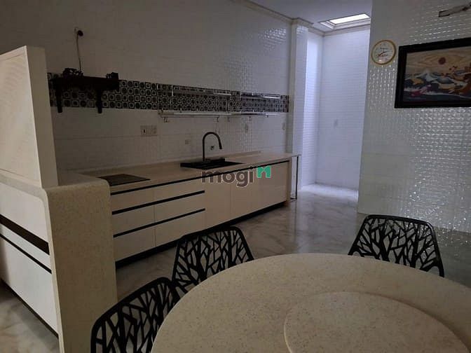 Hình ảnh Cho thuê nhà đẹp mặt tiền Tên Lửa 25 triệu