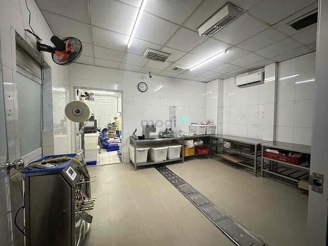 Hình ảnh Cho Thuê Kho Mặt tiền Quốc Lộ 13, Quận Thủ Đức, DT 750m2, 80 triệu/thá