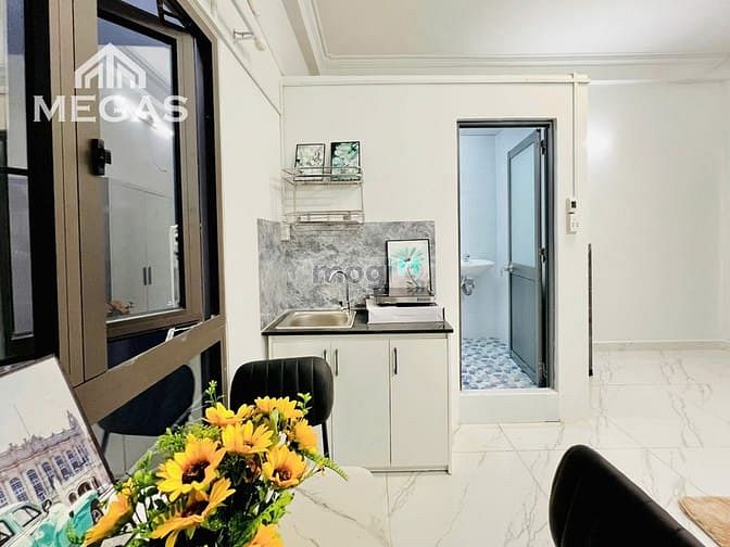 Hình ảnh Cho Thuê Căn Hộ Dịch Vụ Full Nội Thất Mới 100% Ngay Vòng Xoay Phú Lâm