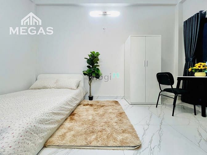 Hình ảnh Cho Thuê Căn Hộ Dịch Vụ Full Nội Thất Mới 100% Ngay Vòng Xoay Phú Lâm