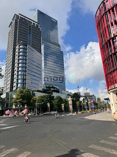 Hình ảnh Tòa nhà MT Hai Bà Trưng, Quận 3 - 8x28m - Hầm 10 tầng - HĐT 500 tr