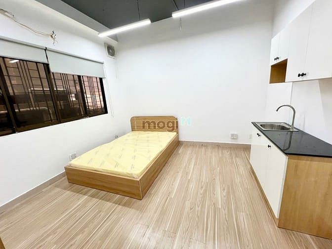 Hình ảnh CHDV full nội thất ban công, tách bếp, lối đi riêng