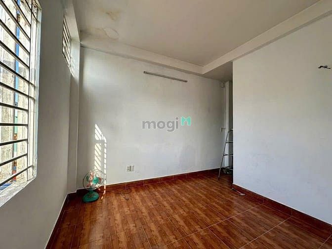 Hình ảnh Chung cư Phan Xích Long, P7, PN: 65m2, 2p ngủ, ban công, 10tr/tháng