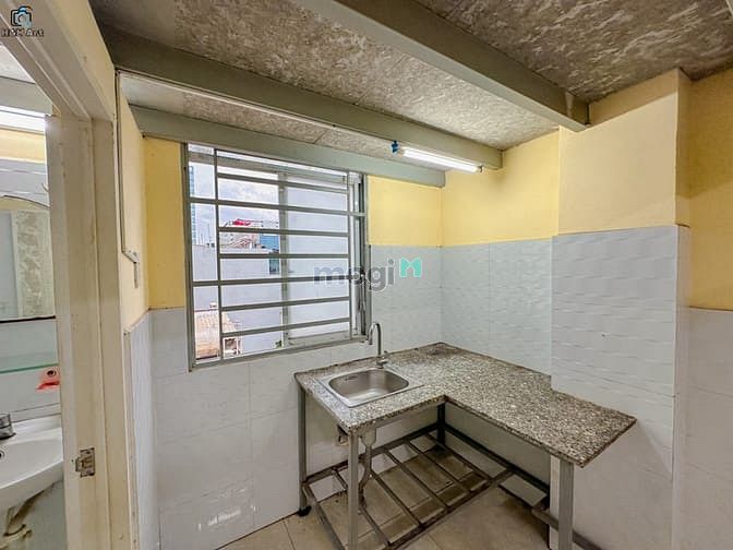 Hình ảnh Phòng Trọ Gác Cao 25m² Có Thang Máy, Cửa Sổ Thoáng Tân Bình - Ngô Bệ