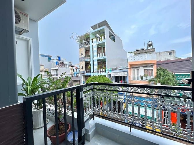 Hình ảnh TRỐNG LẠI 2P studio, bancol full nội thất NGAY TÂN SƠN NHÌ