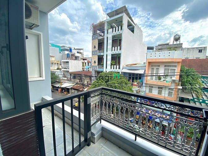 Hình ảnh TRỐNG LẠI 2P studio, bancol full nội thất NGAY TÂN SƠN NHÌ