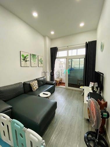Hình ảnh Chung cư Saigon Town, Tân Phú: 100m2, 3pn, 2wc, Căn góc, 11tr/th