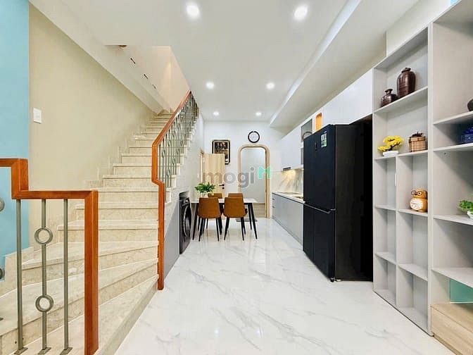 Hình ảnh Nhà có sẵn hd thuê 12triệu 🔥 Hoàng Hoa Thám, Bình Thạnh có nội thất