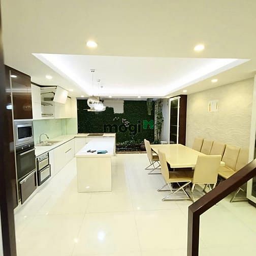 Hình ảnh Cho thuê nhà CÓ THANG MÁY Quận Phú Nhuận