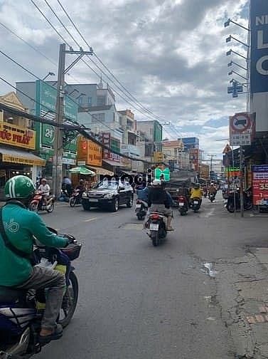 Hình ảnh Bán đất mặt tiền Lê Văn Việt, nở hậu đẹp, xây hầm 7 tầng, vị trí đẹp