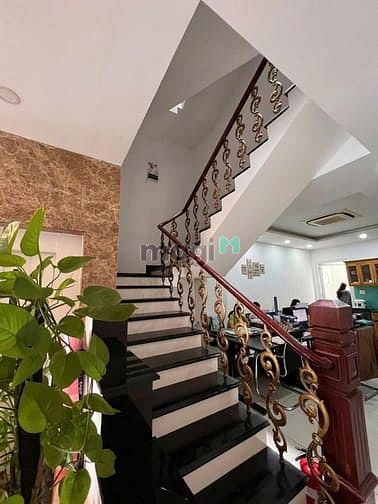 Hình ảnh Cho thuê nhà mặt tiền 55b Trần khánh Dư Phường Tân Định Quận 1