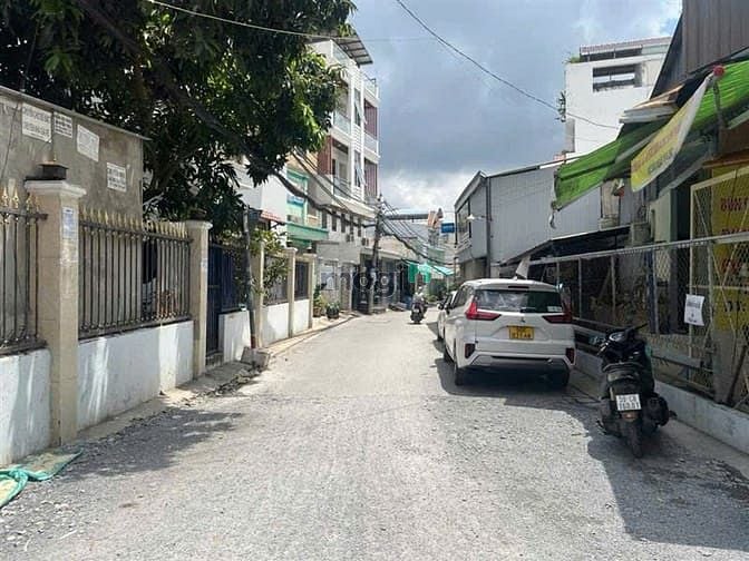 Hình ảnh Biệt thự hẻm nhựa thông 7 m cạnh đường Phú Thuận Quận 7. 7*37, hơn 16ỷ