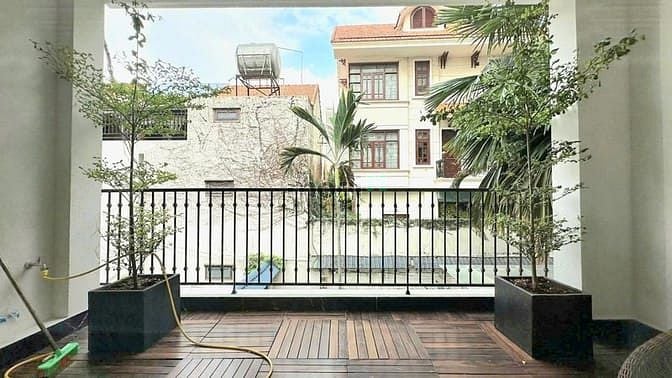 Hình ảnh Cho thuê Biệt thự KDC Bình Phú, Quận 6 - Sân vườn cực rộng