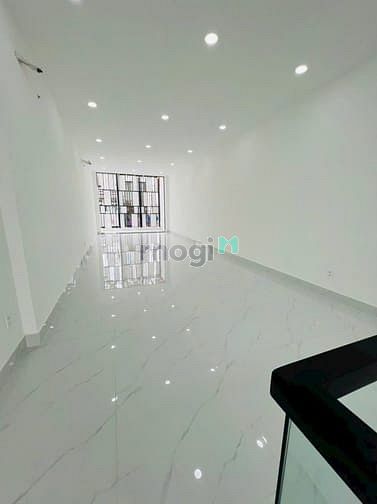 Hình ảnh Cho thuê mặt tiền đường Phan Đình Phùng