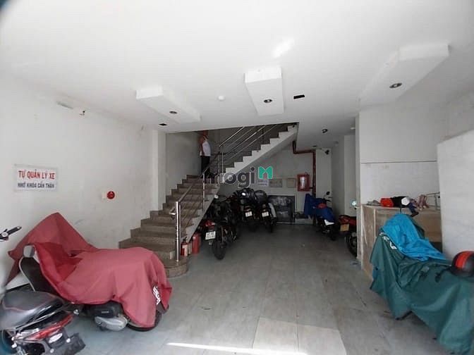 Hình ảnh BÁN GẤP CHDV 13 phòng - Thu nhập 60Tr/Th - Gần 100m2 - 4 Tầng BTCT