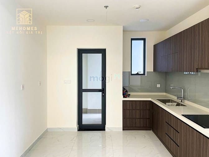 Hình ảnh Cho thuê 3pn nội thất cơ bản khu cao cấp Diamond Centery, nhà mới 100%