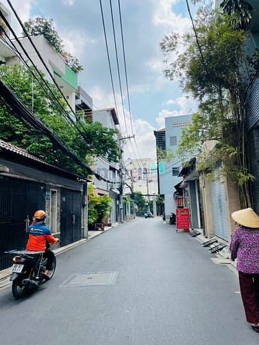 Hình ảnh Cho thuê nhà hẻm xe hơi 351/12C Lê Văn Sỹ, Phường 12, Quận 3.