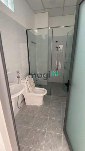 Hình ảnh Cho thuê nhà hẻm xe hơi 351/12C Lê Văn Sỹ, Phường 12, Quận 3.