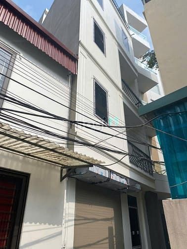 Hình ảnh Nhà 5 Tầng Trung Tâm Hoài Đức – 37m² – Gần Chợ, Trường, UBND – Ở Ngay