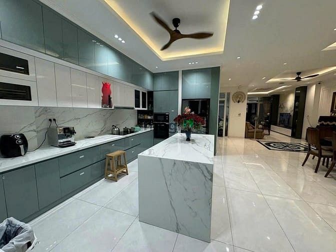 Hình ảnh CHO THUÊ BIỆT THỰ CAO CẤP, Có Thang Máy – Trung Tâm Quận 3
