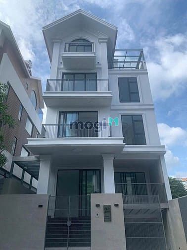 Hình ảnh CHO THUÊ BIỆT THỰ CAO CẤP, Có Thang Máy – Trung Tâm Quận 3