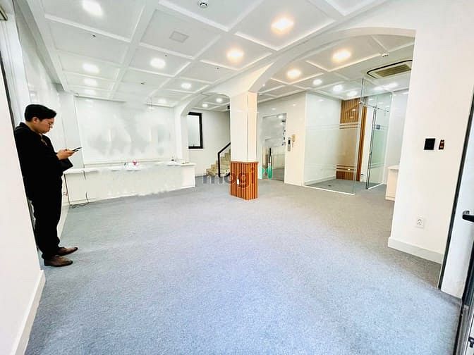 Hình ảnh Cho thuê BIỆT THỰ MỚI ĐẸP GÓC 2 MẶT TIỀN Cao Thắng, Quận 3