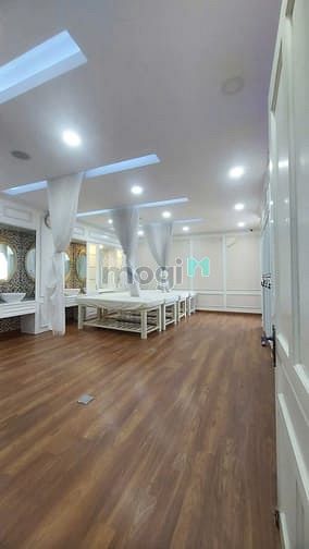 Hình ảnh CỰC HOT CỰC PHẨM - 55C Út Tịch, P.4, TB - Có Hầm, Có PCCC