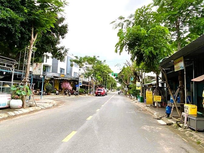 Hình ảnh Bán lô đất đẹp KĐT Đông Tăng Long, 358m2 vuông vức, sổ riêng thổ cư, g
