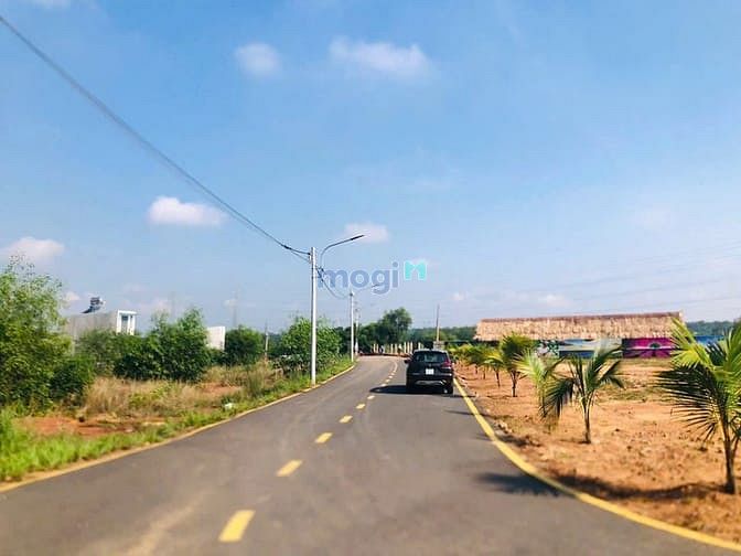 Hình ảnh TÂN ĐỊNH sau lưng Chợ Hoàng Gia