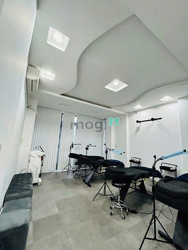 Hình ảnh Cho thuê nhà 21/3A Võ Văn Tần, Phường 5, Quận 3 - Hẻm xe hơi