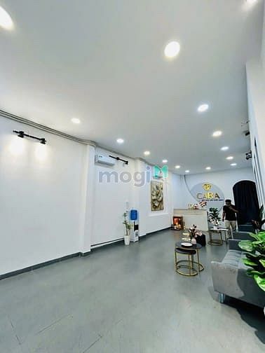 Hình ảnh Cho thuê nhà 21/3A Võ Văn Tần, Phường 5, Quận 3 - Hẻm xe hơi