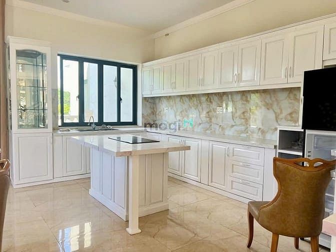 Hình ảnh Bán Biệt Thự mặt tiền Bà Triệu P. Hội Phú Pleiku Gia Lai