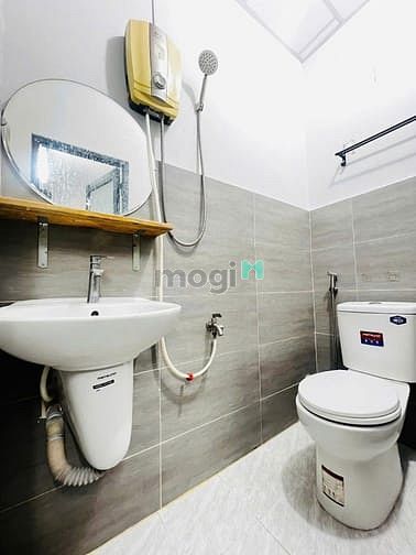 Hình ảnh CHDV, Lê Hồng Phong, P12, Q10. 5tr/tháng, 25m2, có cửa sổ.