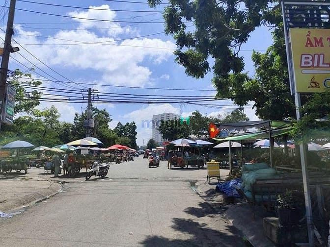Hình ảnh Lô Đất -  Gần Chợ đầu mối, sổ hồng riêng, đường nhựa 6M hóc môn