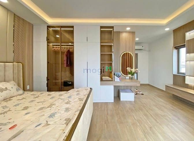 Hình ảnh NHÀ HOT SIÊU BIỆT THỰ ĐẸP - 15A Hồng Hà, P2, Q. Tân Bình.