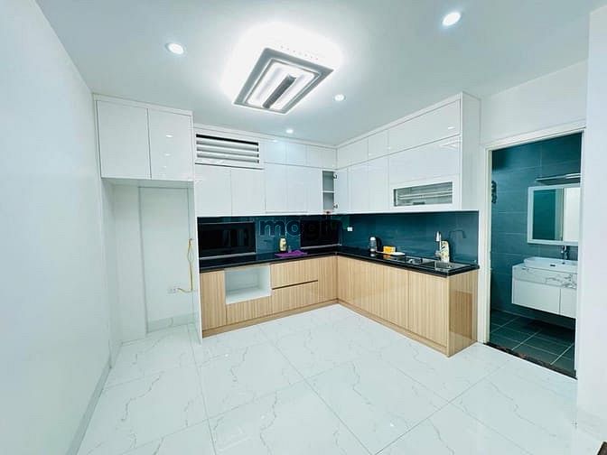Hình ảnh Bán nhà riêng Vĩnh Phúc - Ba Đình, 48m2 xây 8T giá 23.5 tỷ