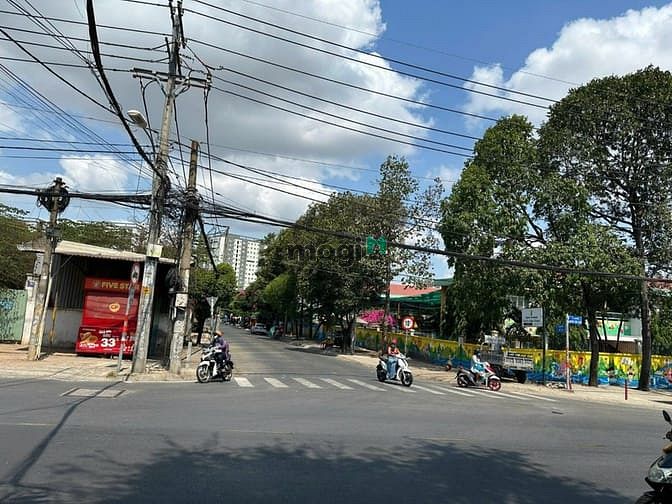 Hình ảnh Bán 1938m2 Đất mặt tiền số 338 Hoàng Hữu Nam, Q9