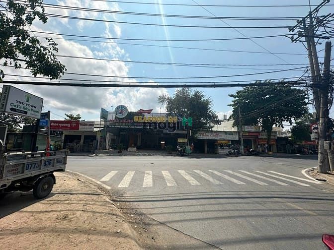 Hình ảnh Bán 1938m2 Đất mặt tiền số 338 Hoàng Hữu Nam, Q9
