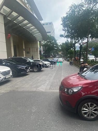 Hình ảnh Bán chung cư căn góc 3 mặt thoáng 163m2, tòa 101 Láng Hạ - Đống Đa