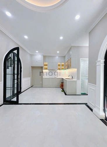 Hình ảnh SIÊU PHẨM BIỆT THỰ CAO CẤP, 245B Hoàng Văn Thụ, P1, Q Tân Bình.