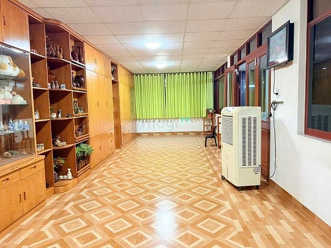 Hình ảnh Cần Bán Căn Biệt Thự MT Đường 28, Khu Tên Lửa, Bình Tân