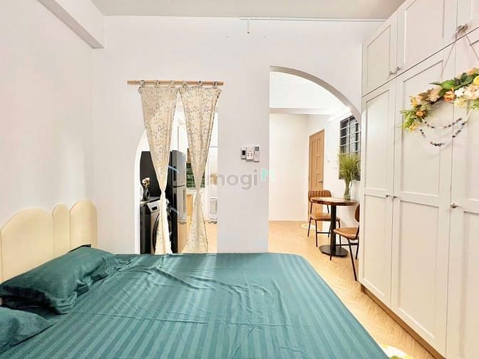 Hình ảnh Căn Hộ 1PN Riêng Tách Bếp 🏡 Ban Công 🛫 2p Đi Bộ Qua Sân Bay 🔥🔥