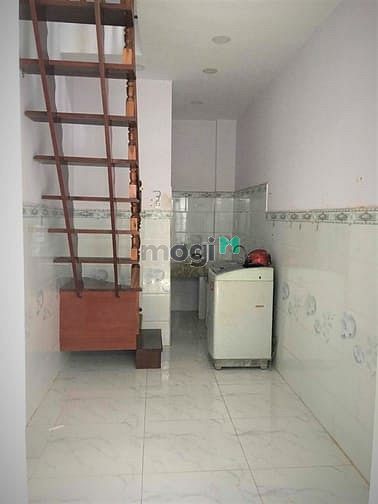 Hình ảnh 4,5tr/Th: Nhà cho thuê hẻm 692 Đoàn Văn Bơ Phường 16, Quận 4