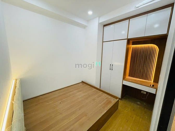 Hình ảnh Bán Trang Chủ MB66.COM / Đăng Ký Tặng 66K 82m2 chính chủ tại Trung Kính, 2 ngủ, giá 6 tỷ