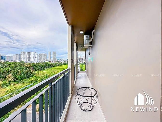 Hình ảnh Khánh Hội Q4, ngay sát Q1 full nội thất ban công cửa sổ lớn