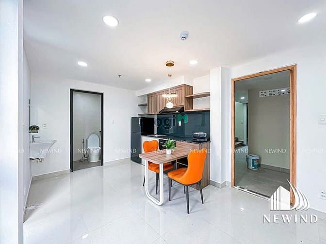 Hình ảnh Khánh Hội Q4, ngay sát Q1 full nội thất ban công cửa sổ lớn