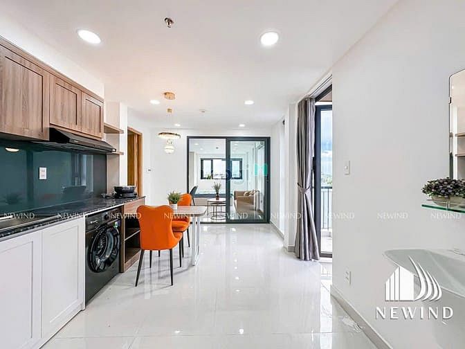 Hình ảnh Khánh Hội Q4, ngay sát Q1 full nội thất ban công cửa sổ lớn